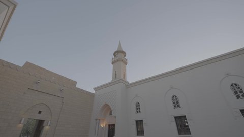 قصر المربع التاريخي في مدينة الرياض، العراقة والأصالة والتمسك بالتراث السعودي، معالم و أماكن سياحية مشهورة، التصميم و الفن الهندسي المعماري للمباني الطينية على الطراز القديم، المواقع الأثرية  في المملكة العربية السعودية