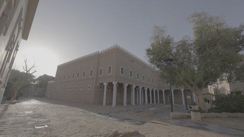 قصر المربع التاريخي في مدينة الرياض، العراقة والأصالة والتمسك بالتراث السعودي، معالم و أماكن سياحية مشهورة، التصميم و الفن الهندسي المعماري للمباني الطينية على الطراز القديم، المواقع الأثرية  في المملكة العربية السعودية