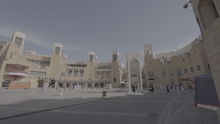 سوق الحلة وسط البلد في مدينة الرياض نهارا, المعالم التاريخية القديمة في العاصمة, الأسواق الشعبية التقليدية الأثرية, الأماكن السياحية التراثية المشهورة في المملكة العربية السعودية, مناطق جذب واستقطاب السياح