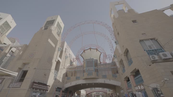 سوق الحلة وسط البلد في مدينة الرياض نهارا, المعالم التاريخية القديمة في العاصمة, الأسواق الشعبية التقليدية الأثرية, الأماكن السياحية التراثية المشهورة في المملكة العربية السعودية, مناطق جذب واستقطاب السياح