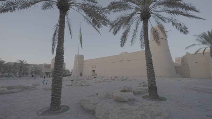 القصور والمباني الطينية التراثية، الفن الهندسي المعماري على الطراز القديم، الأماكن والمعالم الأثرية السياحية في مدينة الرياض، متحف قصر المصمك التاريخي في المملكة العربية السعودية