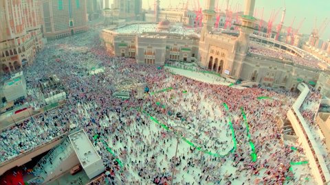 The Grand Mosque from the outside, worship and drawing closer to God, performing Hajj and Umrah rituals, a sacred Islamic religious place, the landmark of the Holy Mosque in Mecca, Islamic architectural style in the Kingdom of Saudi Arabia