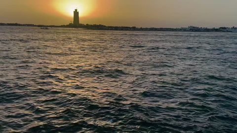 اماكن سياحية ساحلية في المملكة العربية السعودية، جذب واستقطاب السياح من كافة انحاء العالم،  مفهوم الاستجمام والاستمتاع في الأجواء الصيفية في بحر الرمل جدة ابحر الجنوبيه  ، حركة الأمواج البحرية الهادئة