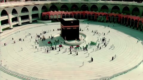 الطواف حول الكعبة المشرفة بمكة المكرمة في المملكة العربية السعودية، اداء فريضة الحج والعمرة, جذب واستقطاب المسلمين من كافة انحاء العالم, مقصد الناس لأداء العبادات والفرائض، مفهوم العبادة والتقرب إلى الله تعالى