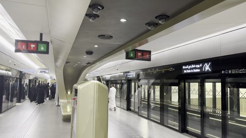 التطوير والتقدم الحضاري وتحسين البنية التحتية   في المملكة العربية السعودية، الاهتمام بالخدمات العامة ووسائل النقل، محطة مترو الرياض في العاصمة