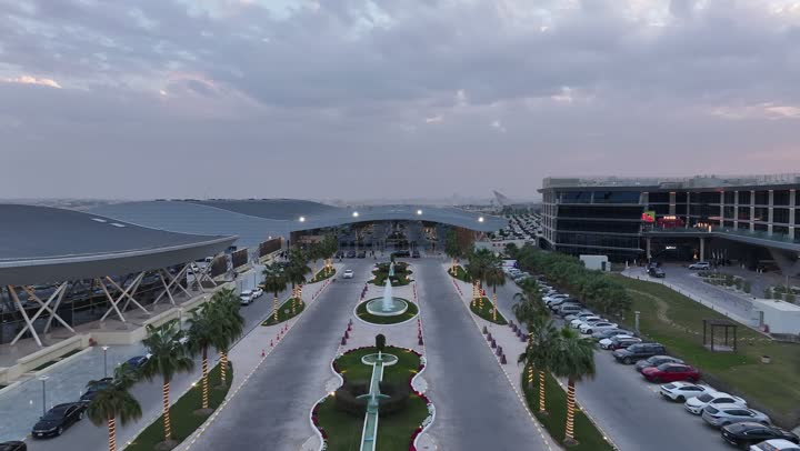 خط قطار مترو مدينة الرياض، شبكة المواصلات والحركة المرورية في العاصمة، معلم سياحي مشهور في المملكة العربية السعودية، وسائل المواصلات والتنقل الحديثة