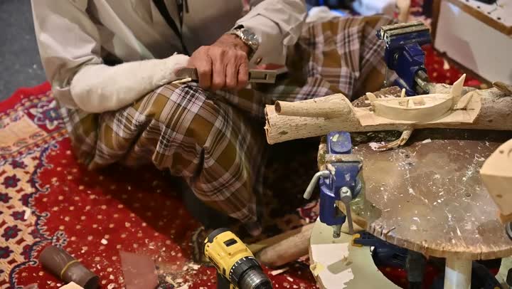 مفهوم صناعة القوارب الخشبية، الأماكن السياحية التاريخية المشهورة في المملكة العربية السعودية, مهنة وحرفة يدوية، جذب واستقطاب السياح من كافة انحاء العالم، مهرجان ومعرض شعبي، فعالية ونشاط ترفيهي عربي قديم