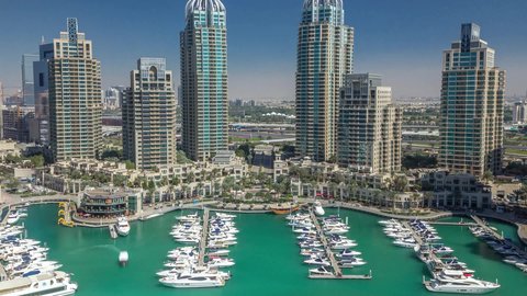 مرفأ ومرسى اليخوت في مارينا دبي, الفن الهندسي المعماري للمباني والمنشآت المطلة على البحر، النمو والتطور العمراني للأبراج وناطحات السحاب في دولة الإمارات العربية المتحدة، معالم دبي السياحية المشهورة، الواجهة البحرية المطلة على ساحل الخليج العربي