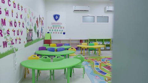 الطريقة الصحيحة لرسم وكتابة الأحرف الانجليزية، المدارس الأكاديمية في المملكة العربية السعودية، تعليم اللغات الأجنبية لتلاميذ المرحلة الابتدائية، وسائل ايضاح متميزة