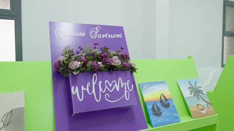 الرسم والفنون الابداعيه ، معرض الرسومات واللوحات الفنية في مدراس السعودية , ممارسة الفنون اليدوية و الهوايات المفضلة ,التعليم فى المملكه العربية السعودية