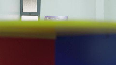 ممارسة الفنون اليدوية و الهوايات المفضلة ,معرض الرسومات واللوحات الفنية في مدراس السعودية , الرسم والفنون الابداعيه ، التعليم فى المملكه العربية السعودية