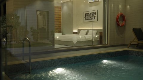 التصميم الداخلي للجلسات على الطراز الحديث، تجهيز السويت بكافة المفروشات الراقية, ديكور داخلي راقي للفلل والشقق السكنية في المملكة العربية السعودية، جلسة خارجية هادئة مع أثاث منزلي فاخر في احدى الشاليهات