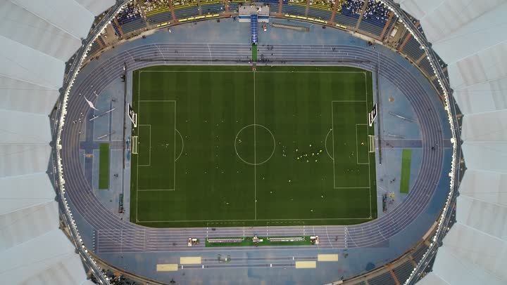 استاد الملك فهد الدولي لكرة القدم في المملكة العربية السعودية، ملاعب و أندية رياضية, مكان للتدريب والأنشطة الترفيهية، ممارسة هواية رياضة كره القدم، ملعب الخيمة  في مدينة الرياض