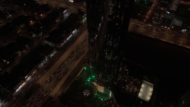 Skyscrapers, tourist facilities, and hotels were illuminated in green, along with the Kingdom's flag, on the 95th anniversary of the Saudi economic and urban renaissance, the Rafale Tower in Riyadh, and advanced architectural engineering. Saudi National Day was celebrated on September 23.