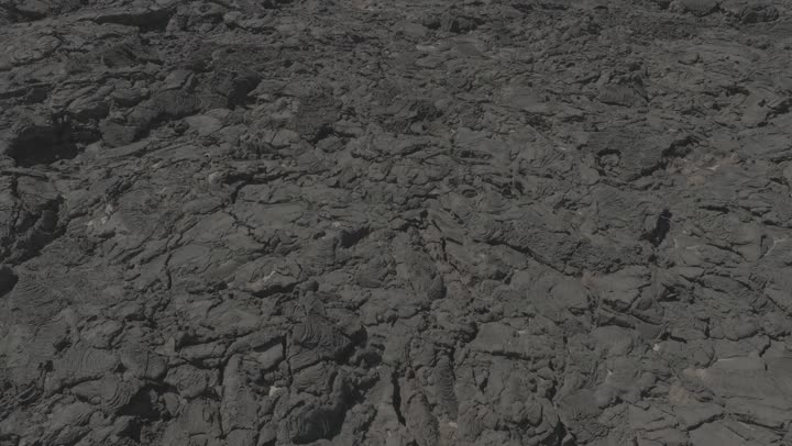 الجبال و الفوهات البركانيه في حرة خيبر ، معالم المدينة المنورة ، الحقول البركانية الطبيعية، مقصد السياح وعلماء الأرض, اماكن الطبيعة في المملكة العربية السعودية