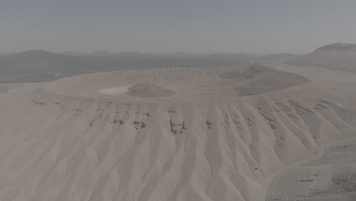 الحقول البركانية الطبيعية، الجبال و الفوهات البركانيه في حرة خيبر ، معالم المدينة المنورة ،مقصد السياح وعلماء الأرض, اماكن الطبيعة في المملكة العربية السعودية