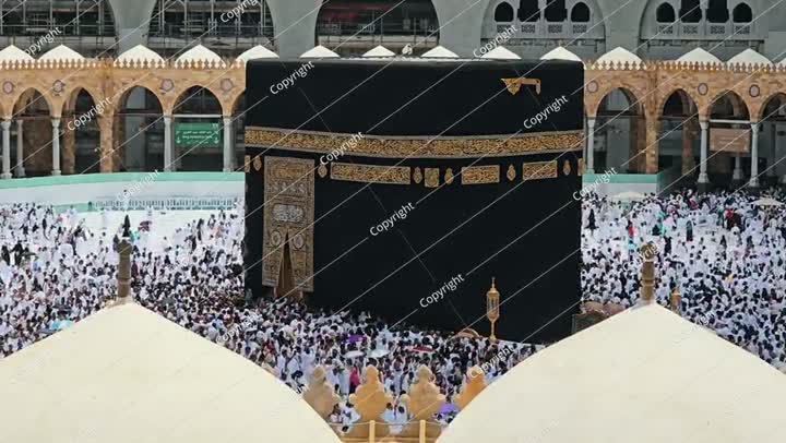 المسجد الحرام أهم مسجد في الإسلام، وبه مبنى الكعبة،