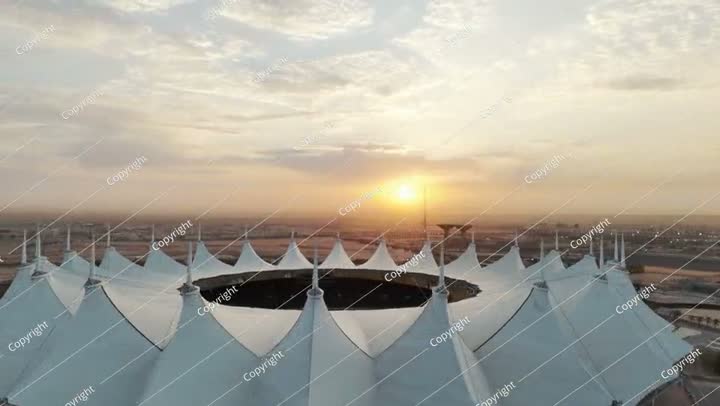 منظر جوي لملعب الرياض عند شروق الشمس