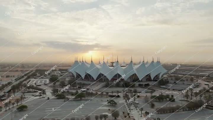 منظر جوي لملعب الرياض عند شروق الشمس