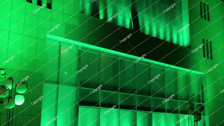 أضواء المباني الخضراء في اليوم الوطني السعودي