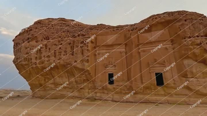 Old Nabatean architecture at Jabal Al Ahmar, Hegra in Saudi Arabia, 18 anci..