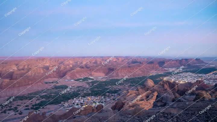 تصوير غروب الشمس من موقع الحرّة، العلا، المملكة العربية السعودية