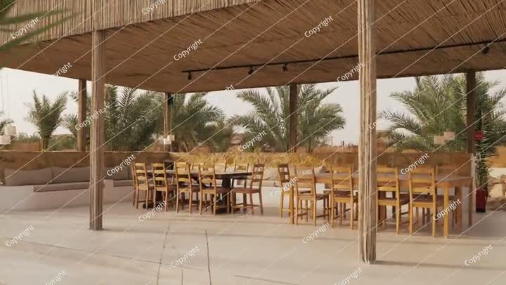 فيديو لتناول الطعام في الهواء الطلق في المملكة العربية السعودية