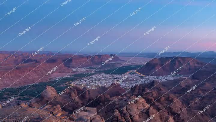 تصوير غروب الشمس من موقع الحرّة، العلا، المملكة العربية السعودية