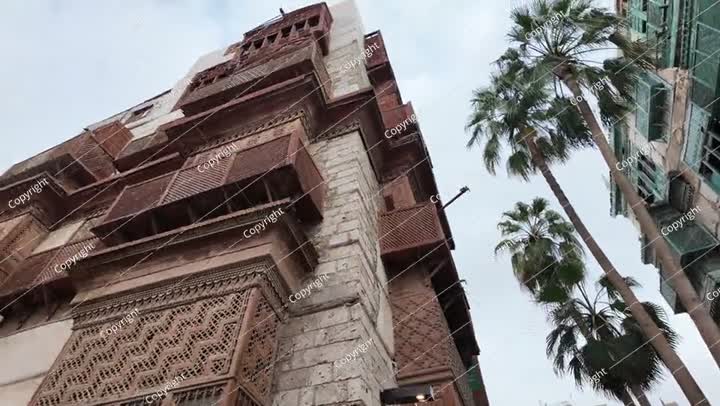 استكشاف المنطقة التاريخية للبلد، جدة، المملكة العربية السعودية، وهي إحدى مواقع اليونسكو للتراث العالمي.