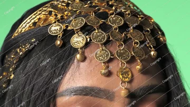 زينة رأس امرأة عربية تقليدية.