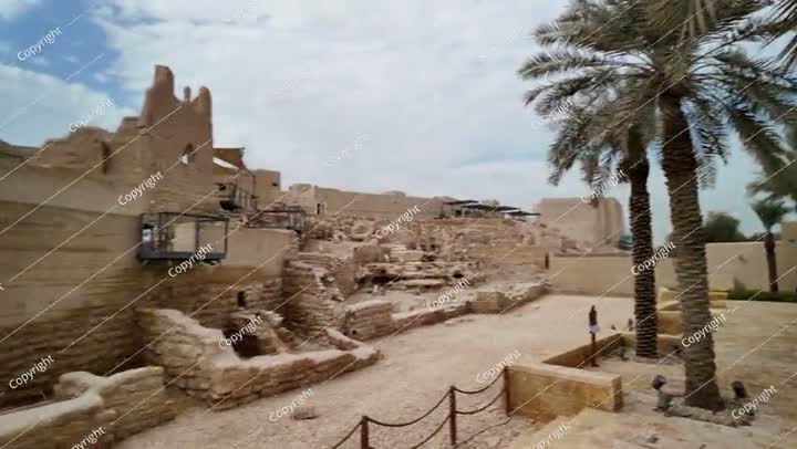 الدرعية، المملكة العربية السعودية، استكشاف المنطقة التاريخية ذات الطابع التقليدي