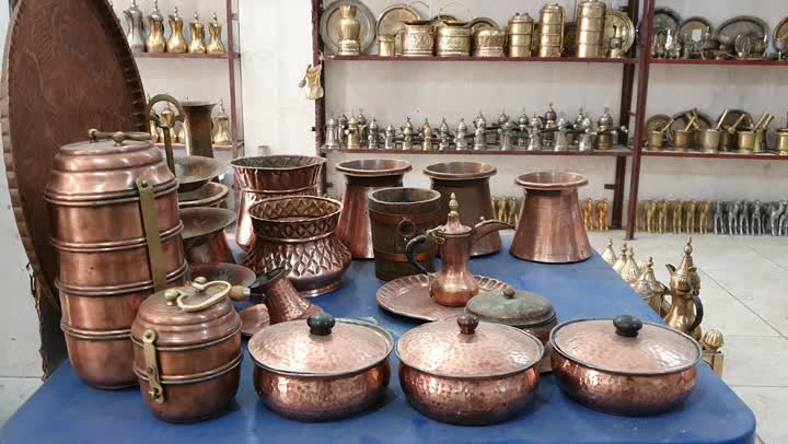 صنع مصبات قهوة عربية  في المملكة العربية السعودية، ، تحف أثرية قديمة ذات طراز قديم، عادات وتقاليد شعبية، كرم الضيافة وحسن الإستقبال