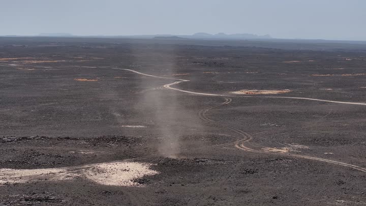 The sandstorm in the desert, dusty winds in desert areas, the formations and sand structures in the Kingdom of Saudi Arabia.