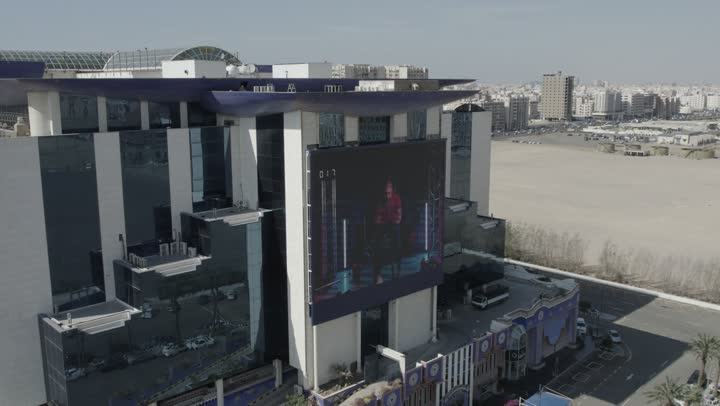 الفن الهندسي المعماري المتطور لتصميم المولات والمباني التجارية، مناطق جذب سياحي مشهورة في المملكة، اماكن الأنشطة العائلية الترفيهية، تصوير درون لمول محمود سعيد الشهير في مدينة جدة، مراكز التسوق ومتاجر الذهب الفاخرة