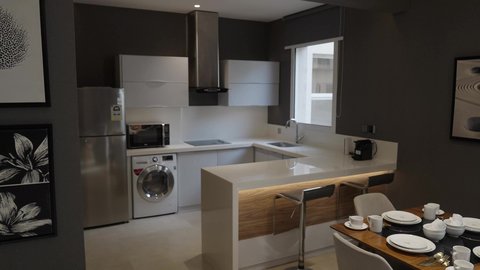 شقق سكنية سياحية، أثاث منزلي راقي، شقة داخلية فاخرة مفروشة، غرفة معيشه في شقة سكنية بتصاميم عصرية جذابة ، تصاميم فخمة و جميلة ، فنادق فاخرة