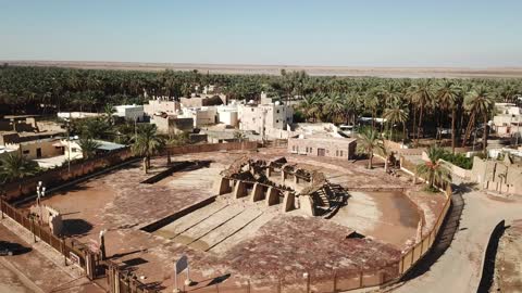 A prominent tourist and historical landmark, the Bin Hadaj Well, known for its sweet and abundant water, is located in the city of Tayma in the Tabuk region. It is one of the largest and most famous ancient wells in the Arabian Peninsula, with an age of about 3000 years. It was a source of life and a meeting point for trade caravans.