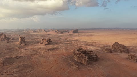 Mountain formations, Shaq Shaqri, cultural and tourist landmarks, drone photography of Shaqri in Tabuk, Saudi Arabia, mountains and highlands, desert terrain, mountainous nature, mountain fault, natural landmarks of Tabuk, tourism in Saudi Arabia.