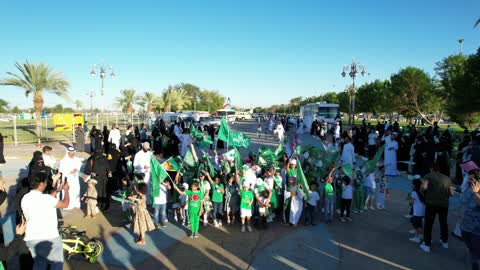 احتفالات ومهرجانات في المملكة العربية السعودية, الاحتفال بذكرى اليوم الوطني السعودي 23 سبتمبر، تجمع الناس واقامة فعاليات احتفالية في المنتزهات والحدائق والأماكن العامة , الأعياد والمناسبات الوطنية السعيدة