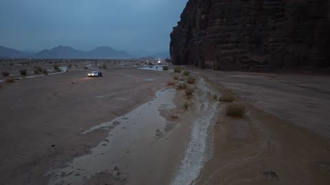 The peaks and mountain heights, the rock formations in the Jeddah area in the northwest of the Kingdom of Saudi Arabia, the NEOM tourism project, natural landscapes of golden sands, floods and waterfalls, and the cold winter winds, are tourist attractions in the Kingdom of Saudi Arabia.