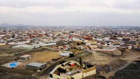 تحليق جوي فوق موقع بناء في جدة بالمملكة العربية السعودية ، الفن الهندسي المعمارى ، التطور والنمو العمراني