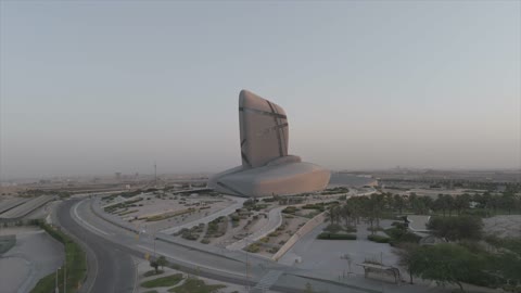 The King Abdulaziz Center for World Culture in Dhahran during the day is a cultural beacon and a famous tourist landmark in the Kingdom of Saudi Arabia, offering recreational, cultural, and educational activities, as well as the building of the Ithra Global Museum in the Eastern Province in Dammam.