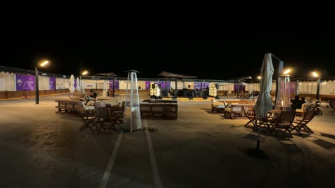 ممشى في مكان اليوم التطوعي، مناسبة لشكر المتطوعين على جهودهم والتوعية بمساهماتهم في المجتمع، المملكة العربية السعودية، يوم التطوع العالمي 2025 في مركز الملك عبد العزيز الثقافي العالمي (إثراء)، زيادة الوعي العام حول أهمية العمل التطوعي في التنمية الاجتماعية