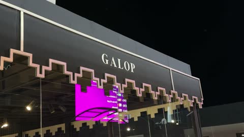 مقهى في يوم التطوع، مناسبة لشكر المتطوعين على جهودهم والتوعية بمساهماتهم في المجتمع، المملكة العربية السعودية، يوم التطوع العالمي 2025 في مركز الملك عبد العزيز الثقافي العالمي (إثراء)، زيادة الوعي العام حول أهمية العمل التطوعي في التنمية الاجتماعية