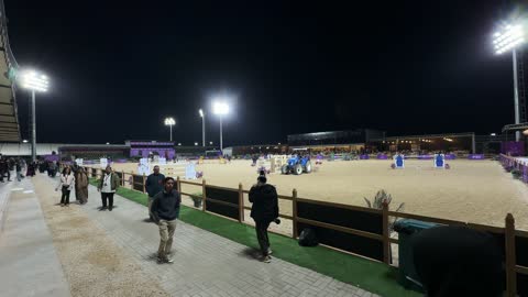 القفز مع الخيل في يوم التطوع، مناسبة لشكر المتطوعين على جهودهم والتوعية بمساهماتهم في المجتمع، المملكة العربية السعودية، يوم التطوع العالمي 2025 في مركز الملك عبد العزيز الثقافي العالمي (إثراء)، زيادة الوعي العام حول أهمية العمل التطوعي في التنمية الاجتماعية