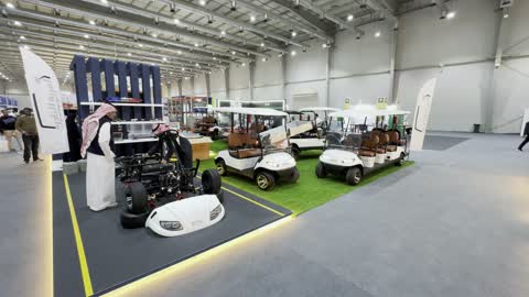 سيارات الجولف  "صُنع في السعودية 2025"، حدث صناعي بارز يهدف إلى تعزيز المنتجات والخدمات الوطنية السعودية، إبراز جودة وتنوع الصناعات الوطنية وابتكاراتها، يحمل المعرض شعار "نصنع التمكين"، هيئة تنمية الصادرات السعودية، 2025 في مركز الرياض للمعارض والمؤتمرات