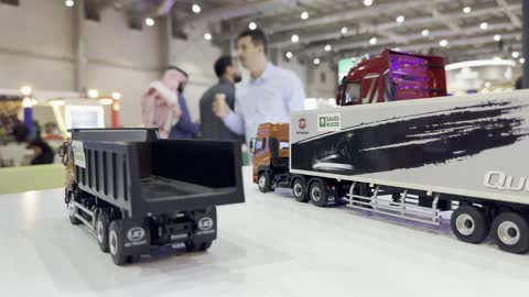 سيارات شحن صغيرة"صُنع في السعودية 2025"، حدث صناعي بارز يهدف إلى تعزيز المنتجات والخدمات الوطنية السعودية، إبراز جودة وتنوع الصناعات الوطنية وابتكاراتها، يحمل المعرض شعار "نصنع التمكين"، هيئة تنمية الصادرات السعودية، 2025 في مركز الرياض للمعارض والمؤتمرات