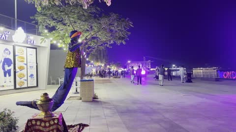 شخصيات كرتونية بإطلالة فنية متحركة ، عروض تفاعلية ضوئية مبتكرة للعائلات والزوار، أنشطة ترفيهية وتعليمية متنوعة ، فعاليات مهرجان تلال العجائب 2025 بمدينة الجبيل الصناعية بالمنطقة الشرقية ، وجهة سياحية للعائلات والزوار