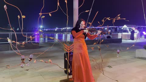 عازمة كمان فى فعاليات مهرجان تلال العجائب 2025 بمدينة الجبيل الصناعية بالمنطقة الشرقية ، كورنيش الجبيل، الواجهة البحرية السياحية،  عروض تفاعلية ضوئية مبتكرة ، أنشطة ترفيهية متنوعة ،معالم سياحية مشهورة