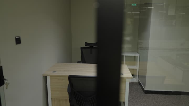 تصميم عصري لمكاتب شركات المملكة العربية السعودية, تجهيزات مكتبية حديثة بأثاث أنيق ومريح، تصاميم داخلية وديكورات راقية على الطراز الحديث