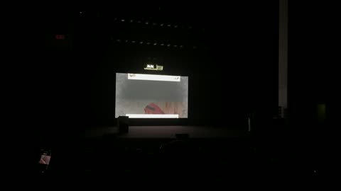 احتفالية فنية كبرى، شاشة بروجيكتور الكترونية  فى ختام مهرجان الرياض للمسرح فى مسرح الأميرة نورة بنت عبدالرحمن بالرياض يوم 24 ديسمبر 2025 ، تتويج لنجوم المسرح السعودي، ليلة استثنائية تحتفي بالفن والجمال ، تكريم للمواهب المسرحية السعودية